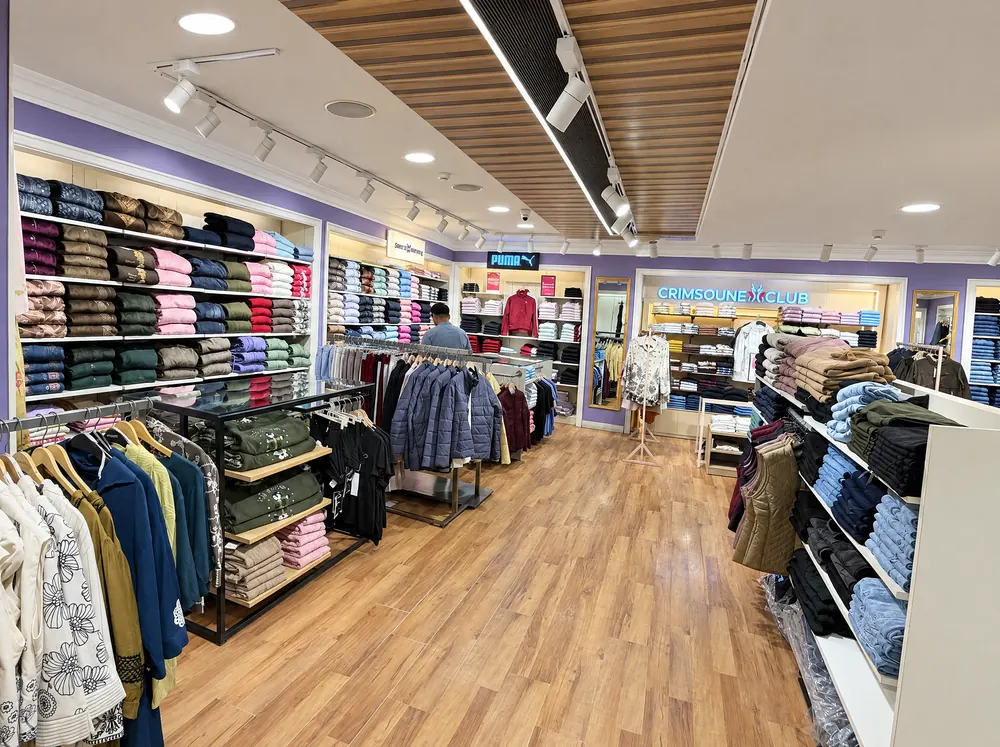 Aisle wooden floor, Wardrobe Mall Road, Amritsar