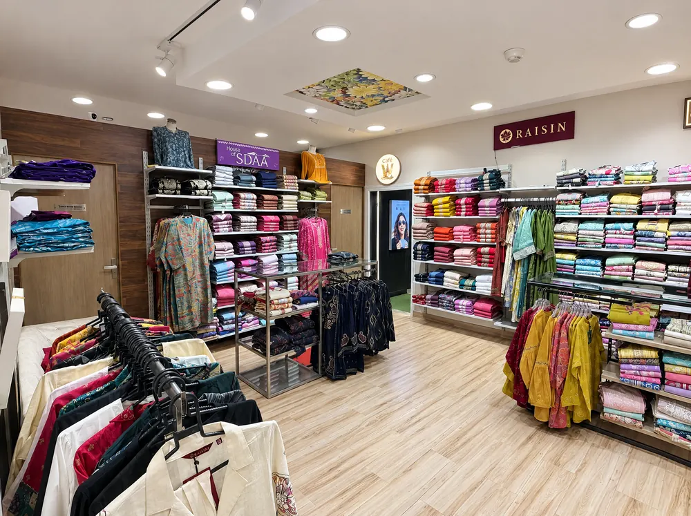 Raisin ethnic wall, Wardrobe Mall Road, Amritsar