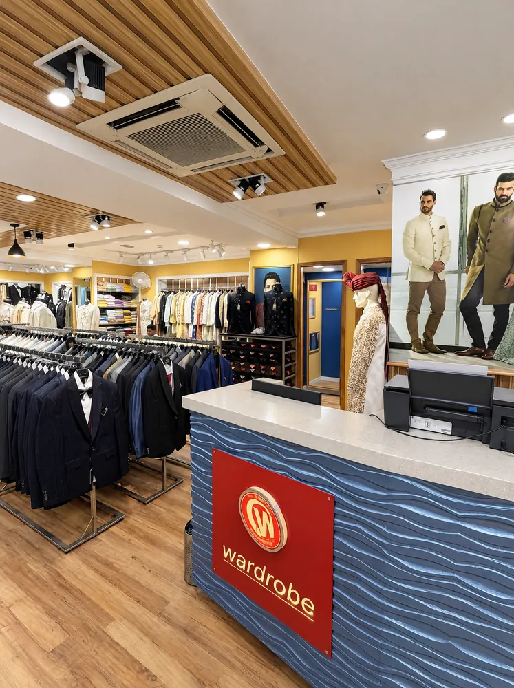 Formal billing counter, Wardrobe Mall Road, Amritsar